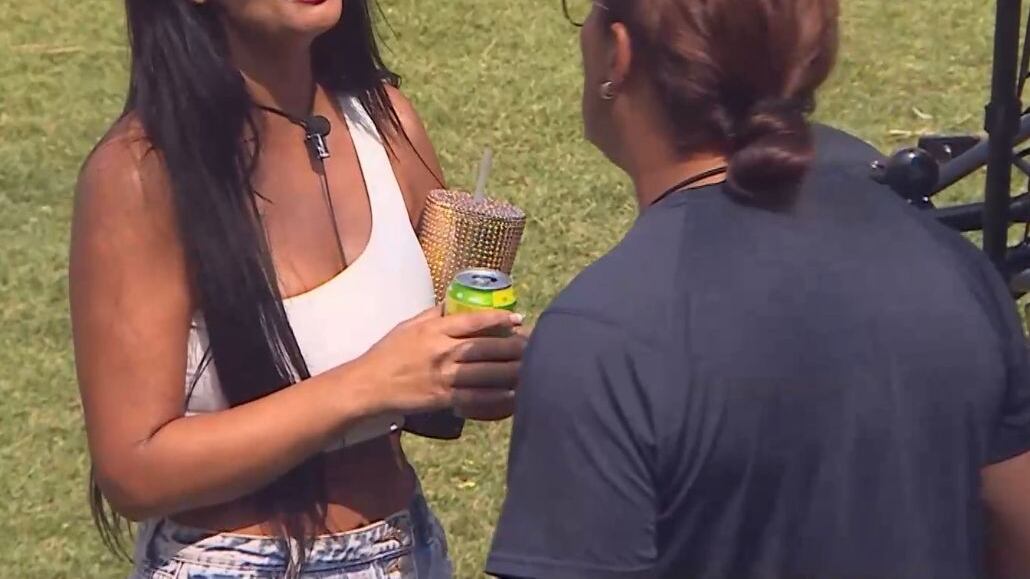 Pamela Diaz Botota Fox