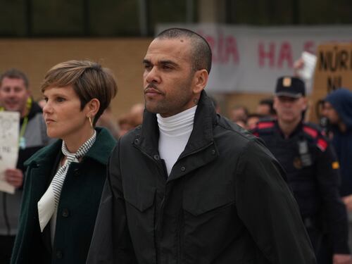 Dani Alves fue absuelto: vacíos y contradicciones anulan condena por agresión sexual