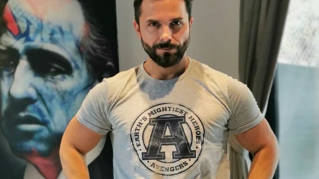 El exchico reality sufrió un accidente al tratar de defender a su hijo de un perro.