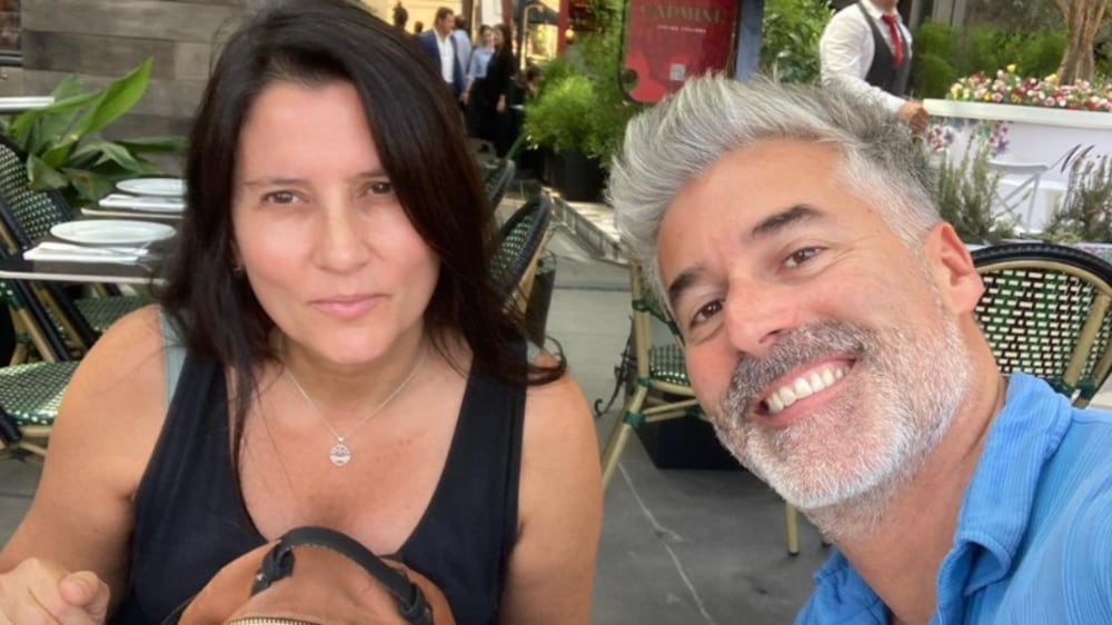 Carlos Díaz y su esposa Camila | Fuente: Instagram