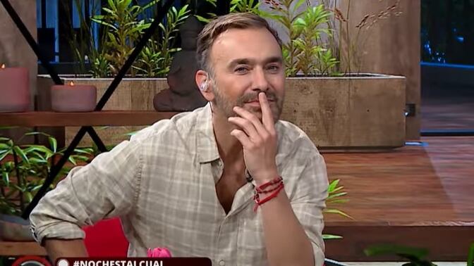 El fotógrafo y comunicador reveló en el programa nocturno que inició una nueva relación amorosa.
