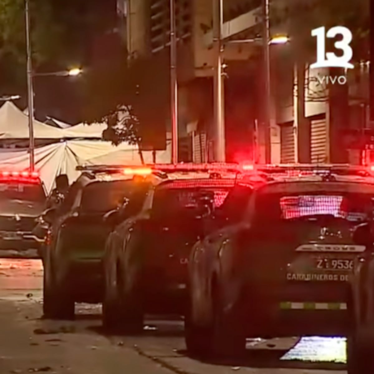 Operativo policial remueve 80 toldos azules en Barrio Meiggs Operativo policial remueve 80 toldos azules en Barrio Meiggs