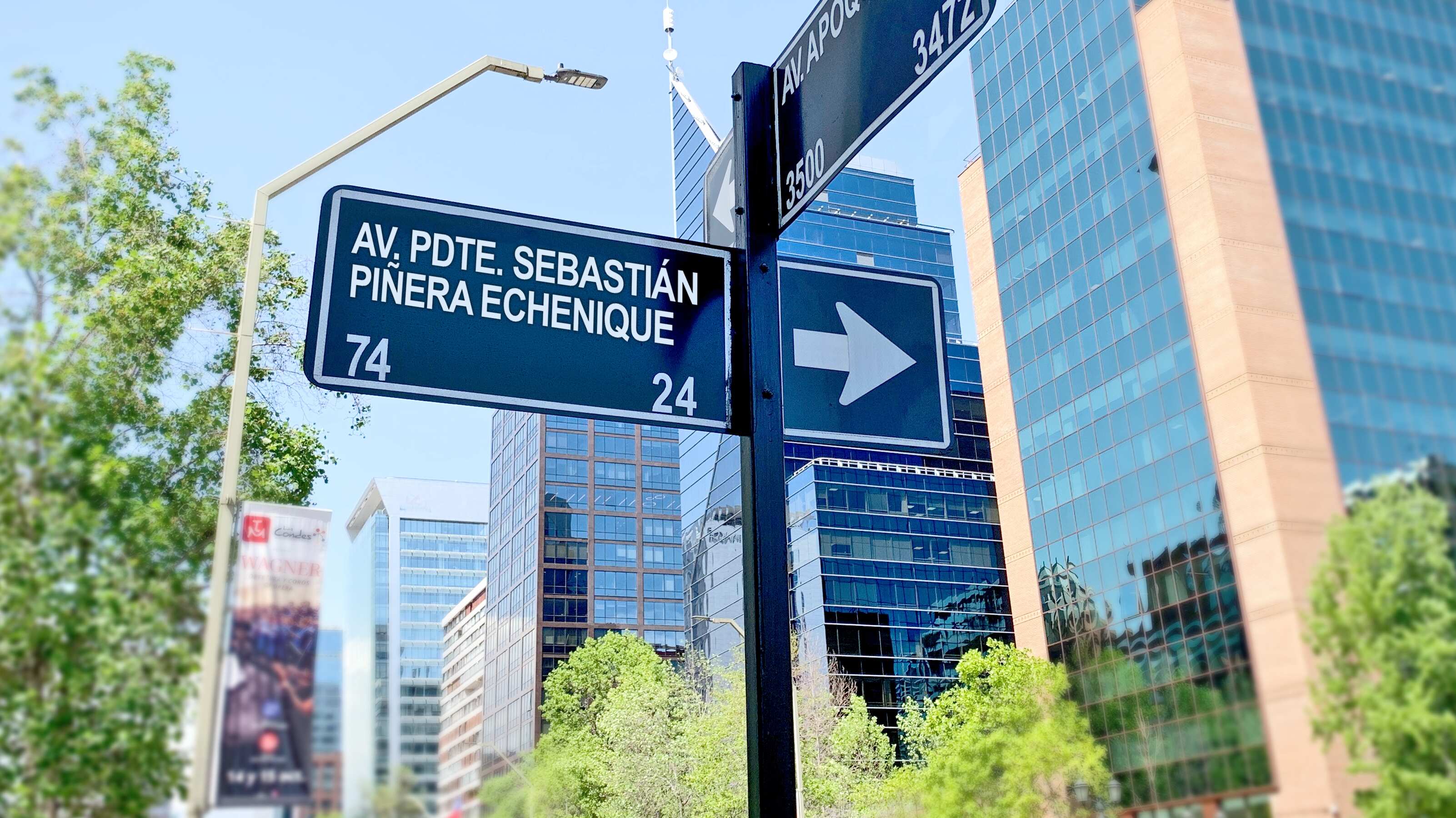 La alcaldesa Daniela Peñaloza anunció este jueves que llevará una propuesta al Concejo Municipal de Las Condes para renombrar una de las avenidas principales de la comuna con el nombre del fallecido expresidente Sebastián Piñera.