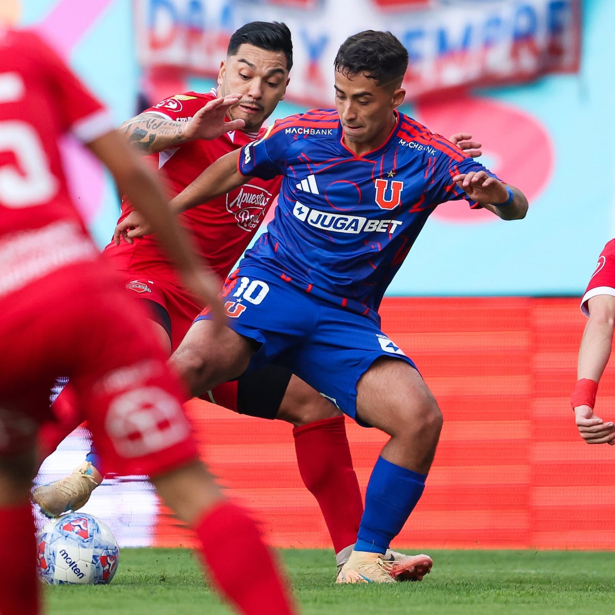 Javier Altamirano molesto por arbitraje en derrota de la U. de Chile ante Ñublense Javier Altamirano molesto por arbitraje en derrota de la U. de Chile ante Ñublense