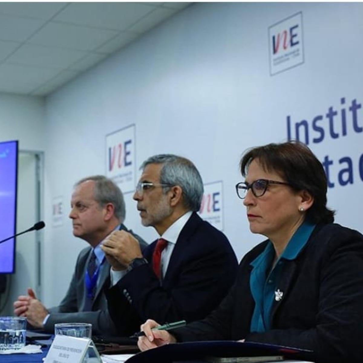 Estabilidad en víctimas de delitos violentos y percepción del aumento de la delincuencia Estabilidad en víctimas de delitos violentos y percepción del aumento de la delincuencia