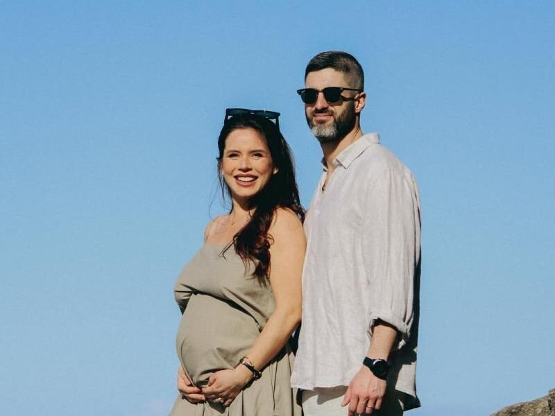 Angie Alvarado anunció el nacimiento de su primer hijo y compartió emotivas imágenes desde Australia: “Bienvenido a nuestro mundo”