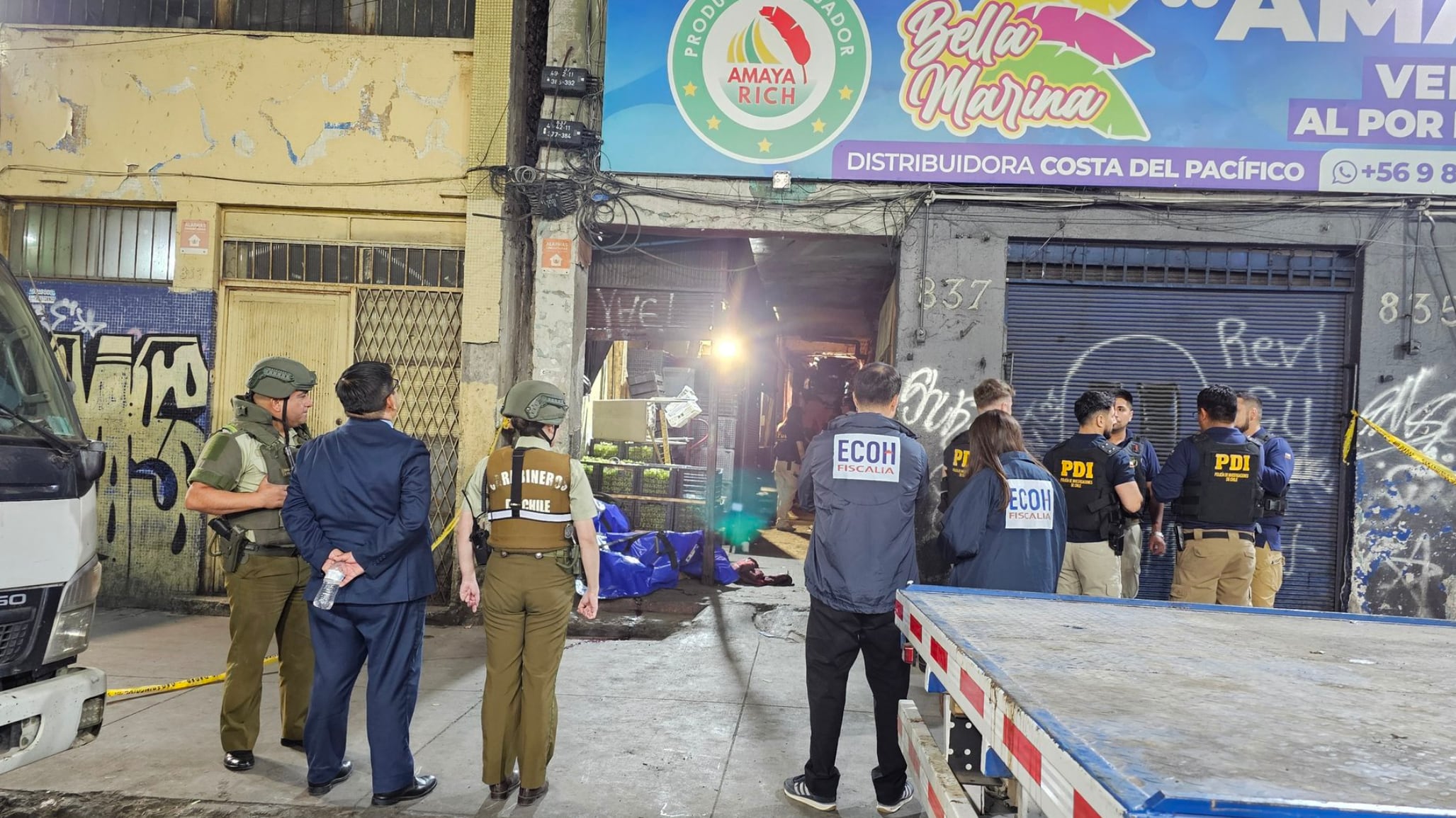 El violento hecho ocurrió al interior de un local en la Vega Central