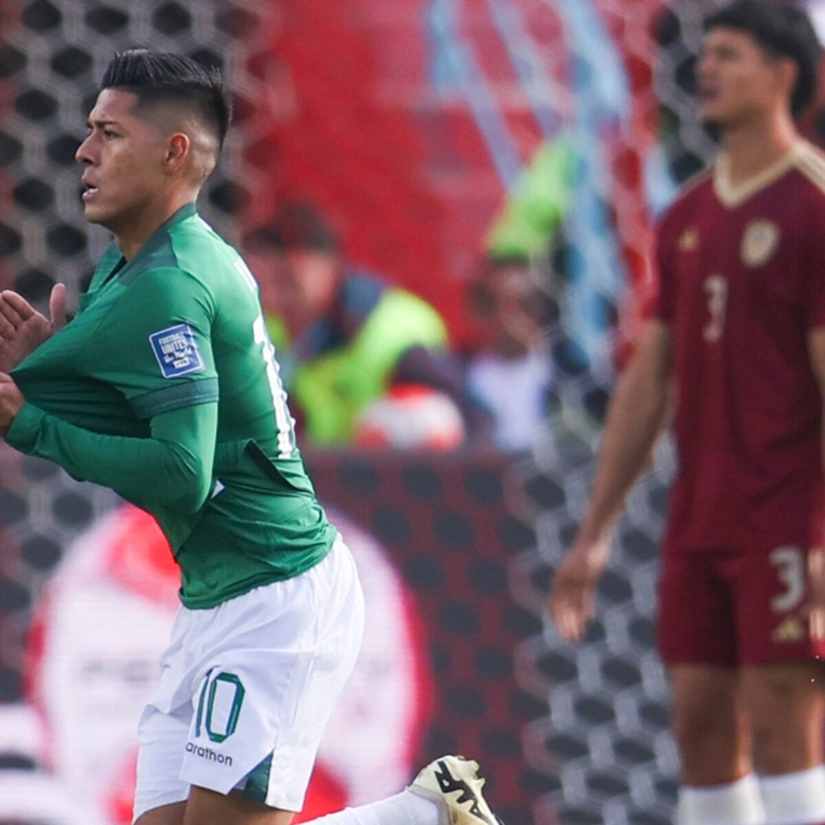 Bolivia golea a Venezuela y hunde a Chile en las eliminatorias Bolivia golea a Venezuela y hunde a Chile en las eliminatorias