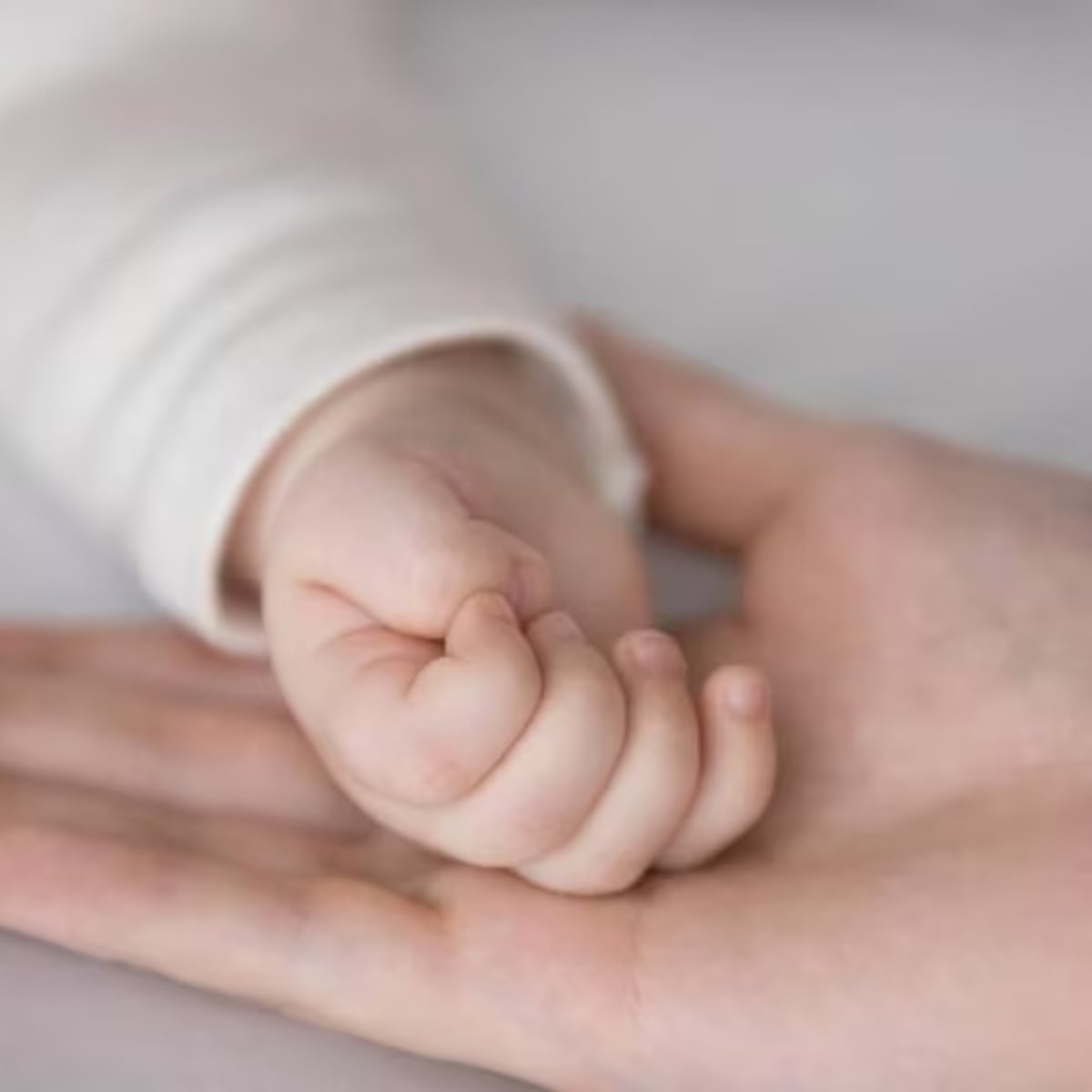 Familia denuncia negligencia médica en muerte de recién nacido en Temuco Familia denuncia negligencia médica en muerte de recién nacido en Temuco