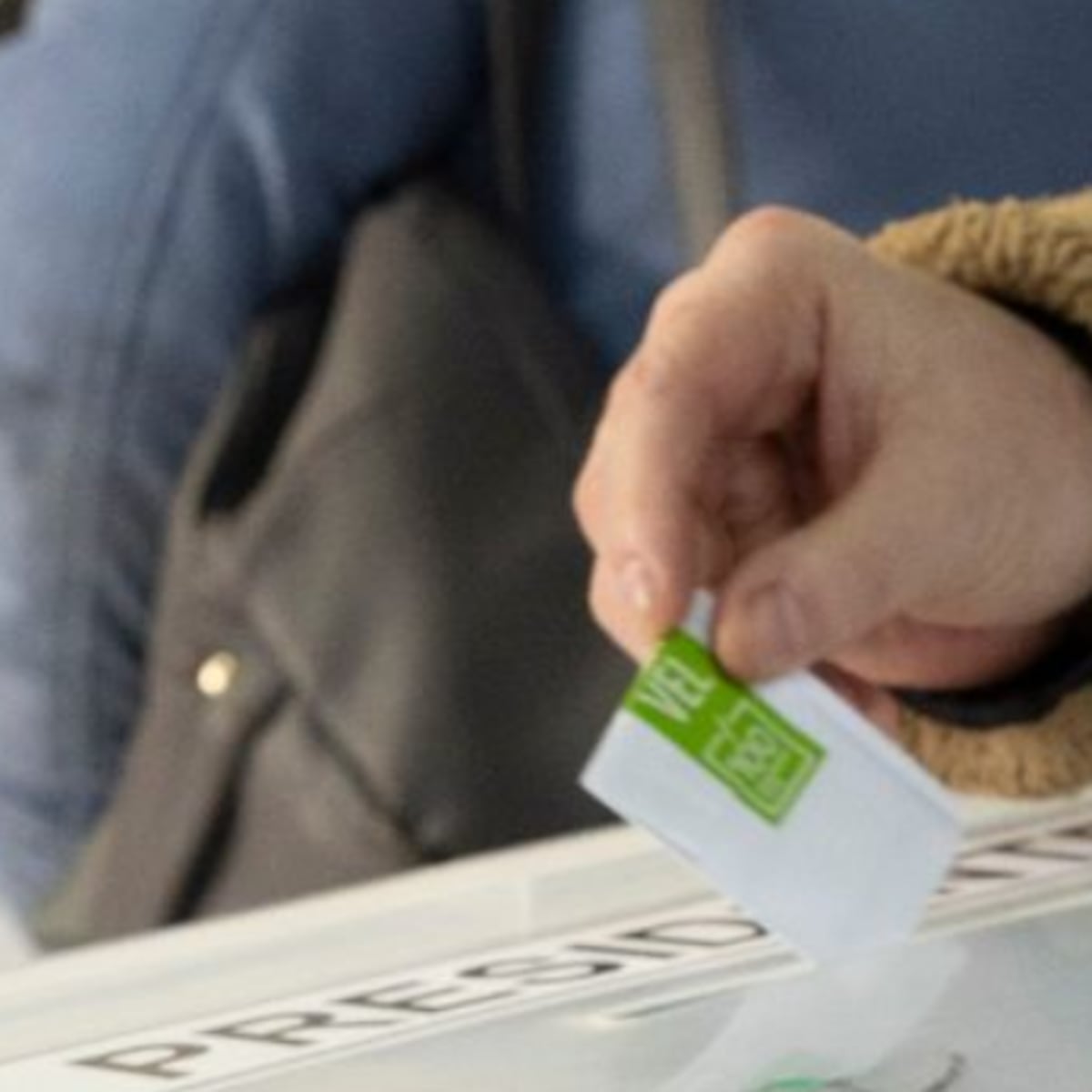 Lista de primeros vocales para elecciones presidenciales y parlamentarias publicada por Servel Lista de primeros vocales para elecciones presidenciales y parlamentarias publicada por Servel