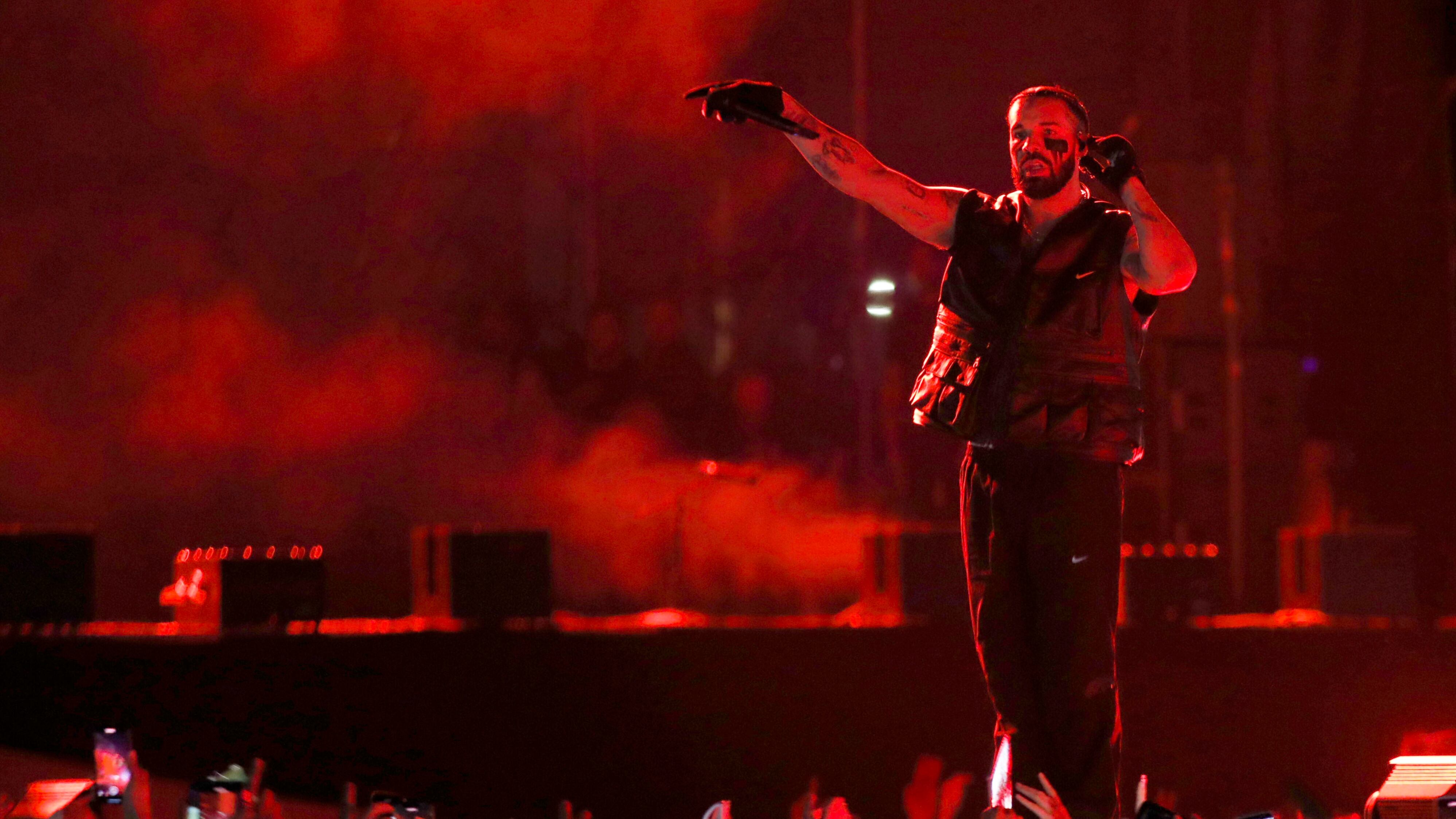 Drake se presentó este sábado 18 de marzo en Lollapalooza Chile 2023.