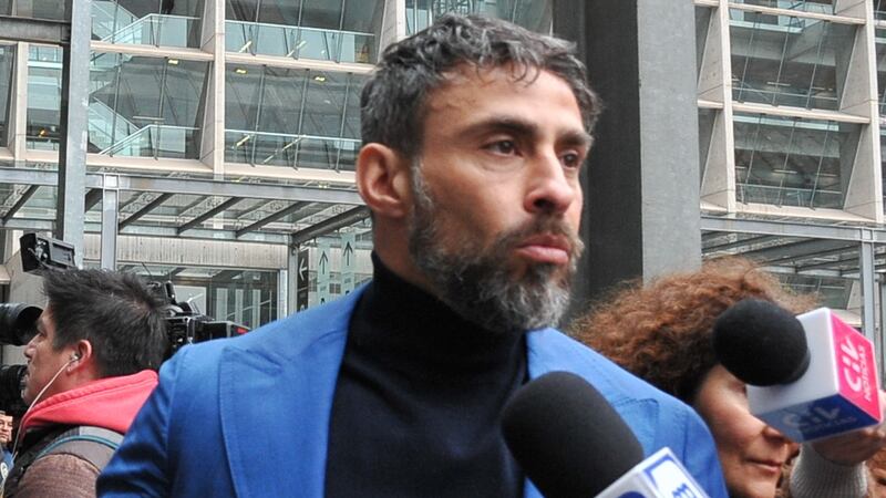 Colegas de Jorge Valdivia en “Los tenores” reaccionan a su detención por agresión sexual: “La Justicia será quien establezca las eventuales responsabilidades”