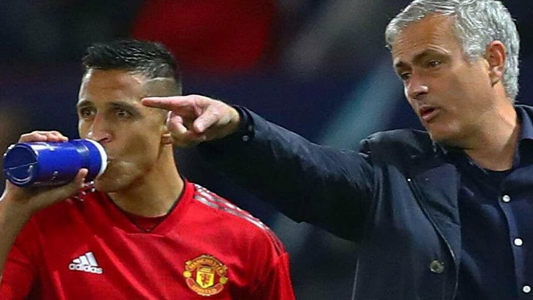 Los medios europeos dan como hecho el traspaso del delantero chileno al equipo dirigido por el portugués en el fútbol turco.