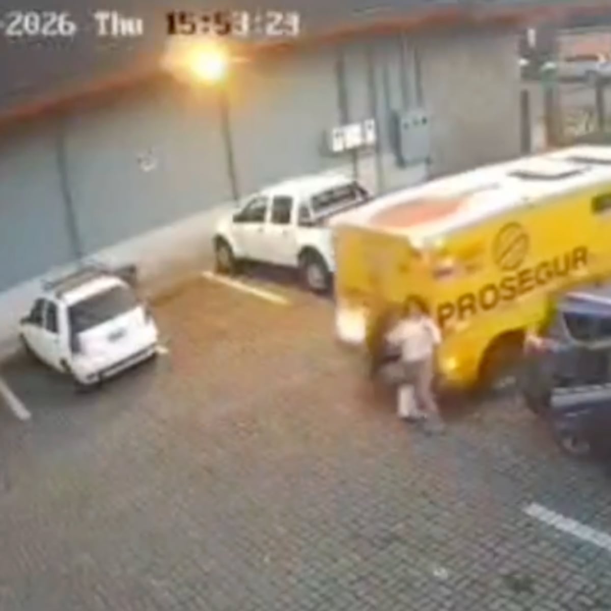 Violento atropello de camión de Prosegur en Pucón Violento atropello de camión de Prosegur en Pucón