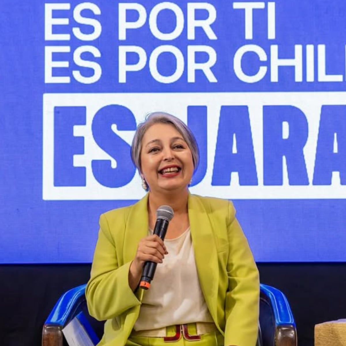 Jeannette Jara: renunciaría a militancia en PC si llega a La Moneda Jeannette Jara: renunciaría a militancia en PC si llega a La Moneda