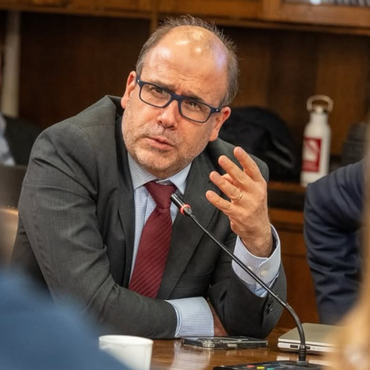 Alberto Undurraga renunciará como presidente de la DC si el partido apoya a Jeannette Jara Alberto Undurraga renunciará como presidente de la DC si el partido apoya a Jeannette Jara