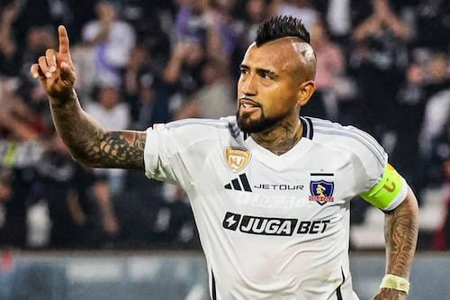 ¿Se va Vidal de Colo Colo? La confirmación de Fernando Ortiz como entrenador complica la continuidad del “King”