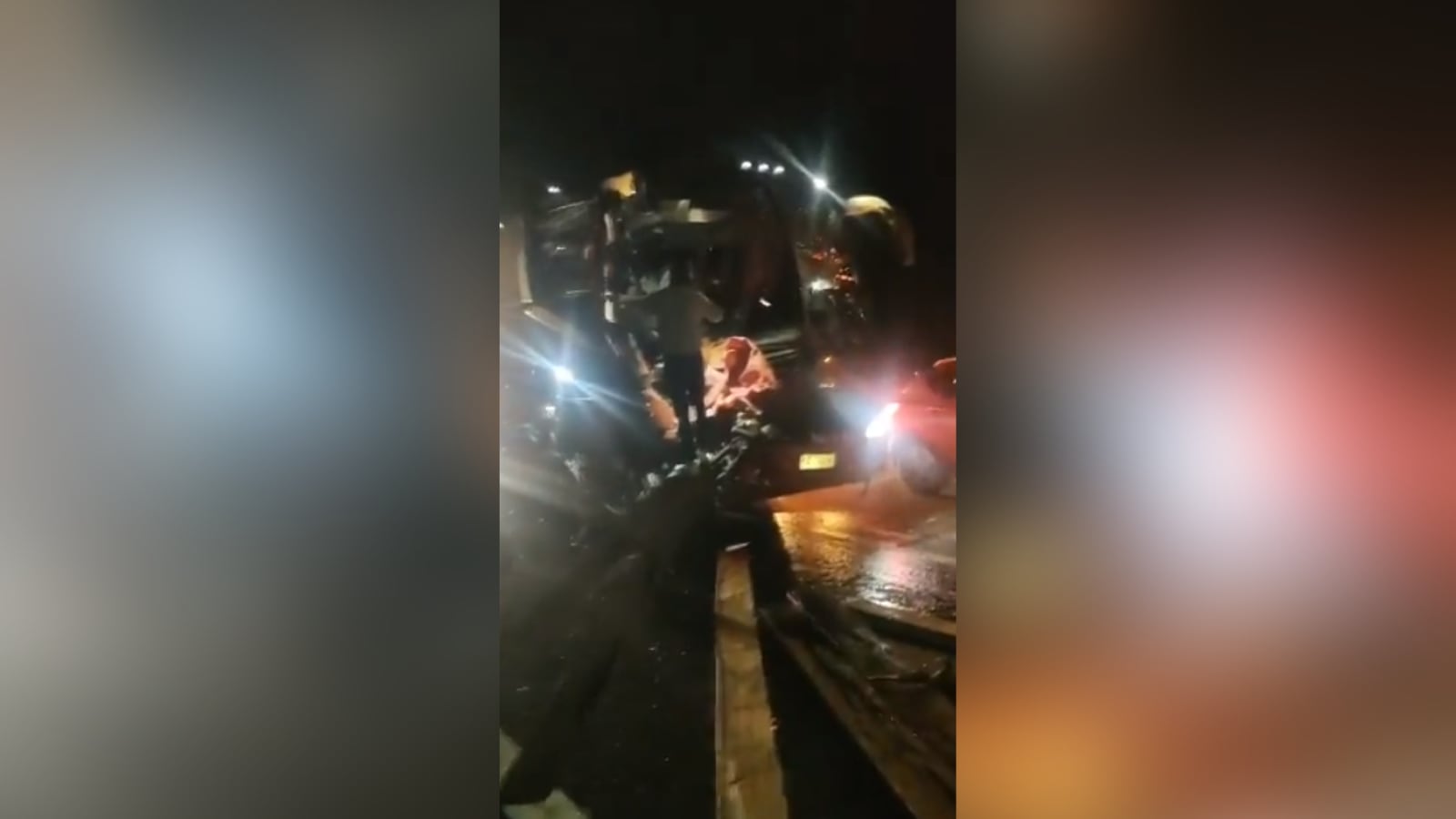Grave accidente entre camión, bus y un auto en la Ruta 68: Hay fallecidos