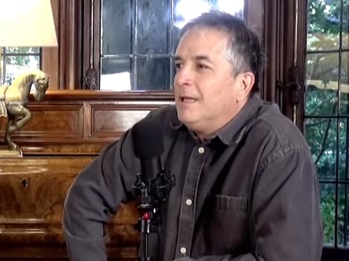 Pablo Mackenna barre con Franco Parisi: “Se lleva un 20% siendo un charlatán”