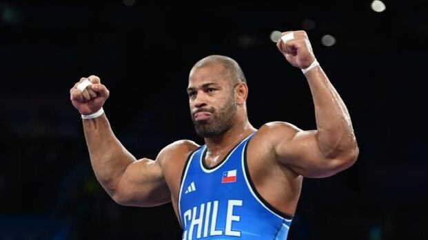 El luchador chileno-cubano alcanzó la final de la lucha grecorromana en la categoría 130 kilos de París 2024.