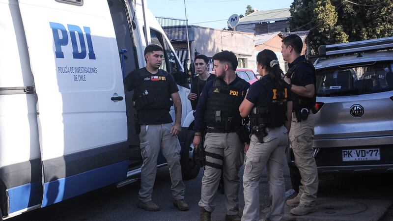 PDI detuvo a dos extranjeros por el secuestro de una niña de 7 años y su madre en Conchalí