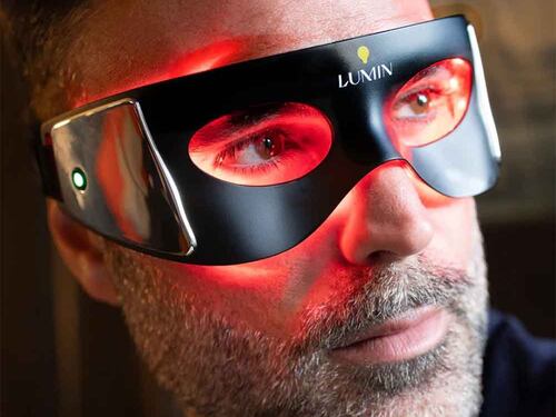 La máscara LED con tecnología de la NASA que usas 3 minutos al día para hackear tu rostro y dejarlo perfecto