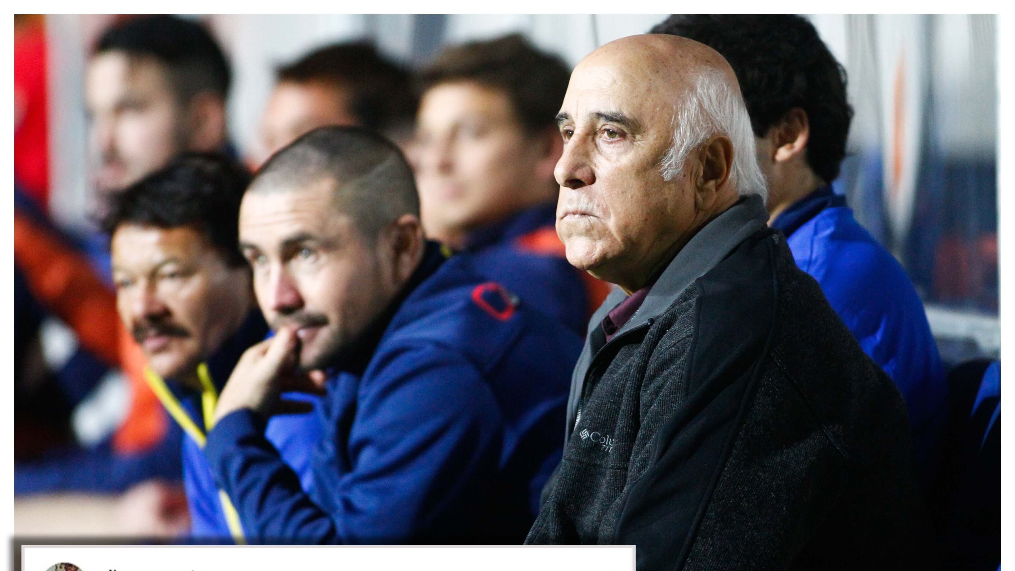 El entrenador uruguayo-chileno permanece en observación en una clínica de Rancagua luego de sufrir el pasado viernes un paro respiratorio.