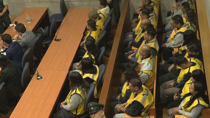 Operación Apocalipsis: Abogado es detenido en plena formalización por prestar teléfono a gendarme imputado