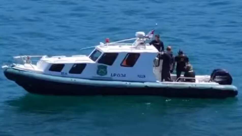 Buzos, voluntarios y tecnología robótica: Continúa la búsqueda de joven desaparecida en lago Villarrica