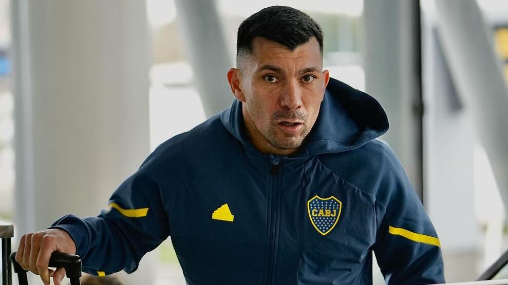 El defensor chileno sufrió un desgarro en el isquiotibial de la pierna izquierda que lo dejará fuera de las convocatorias de Boca Juniors en los partidos de este fin de semana ante Racing Club y del 21 de septiembre, ante River Plate.