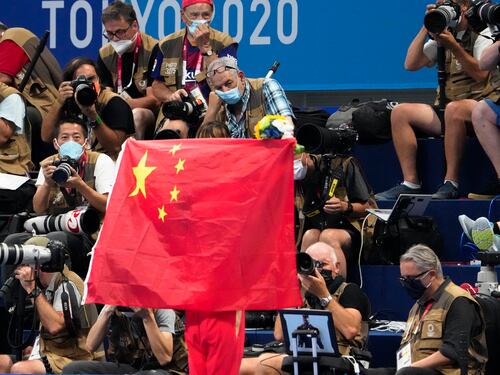 Nadadores chinos participaron en Tokio 2020 a pesar de un positivo por dopaje, según informe
