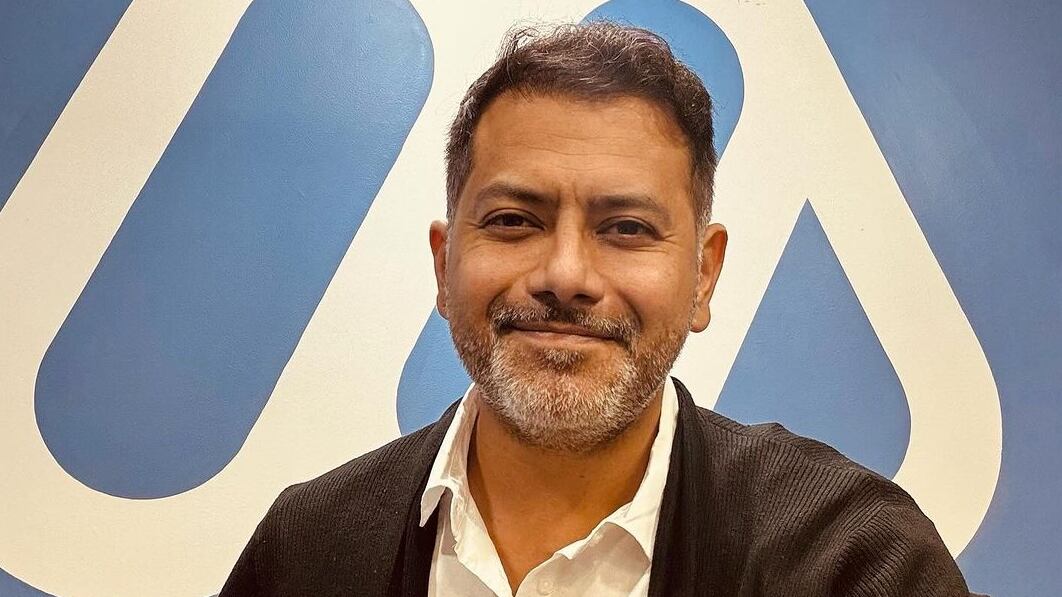 El comediante confirmó que "hace algunas semanas" trabaja en un proyecto televisivo de Mega.