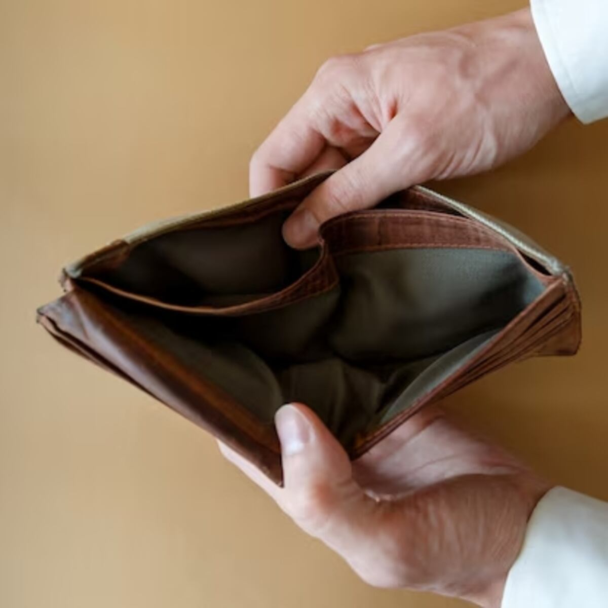 Estudio Laborum: 75% chilenos con salario para dos semanas o menos Estudio Laborum: 75% chilenos con salario para dos semanas o menos
