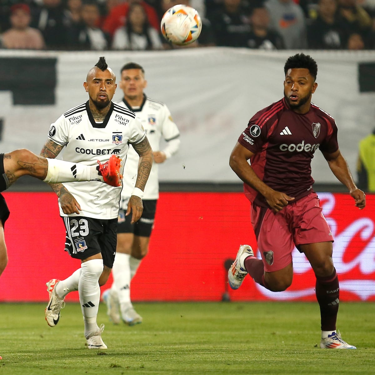 Colo Colo cae ante River Plate y se despide de la Copa Libertadores Colo Colo cae ante River Plate y se despide de la Copa Libertadores