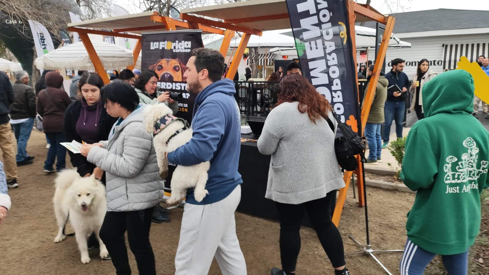 La Florida entregará 5 mil dispositivos de geolocalización de mascotas gratuitos que permitirá ubicar a sus dueños por Whatsapp | Cedida