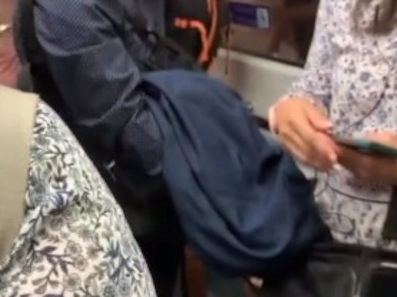 De actor a “carterista”: Intérprete de “BKN” fue detenido en España por hurtos en el Metro