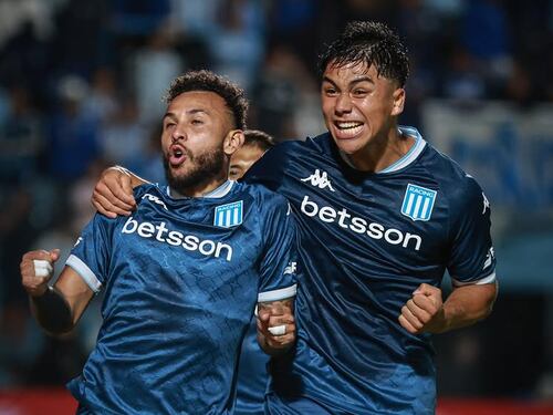 “Buen debut”: Damián Pizarro al fin jugó su primer partido en victoria de Racing Club