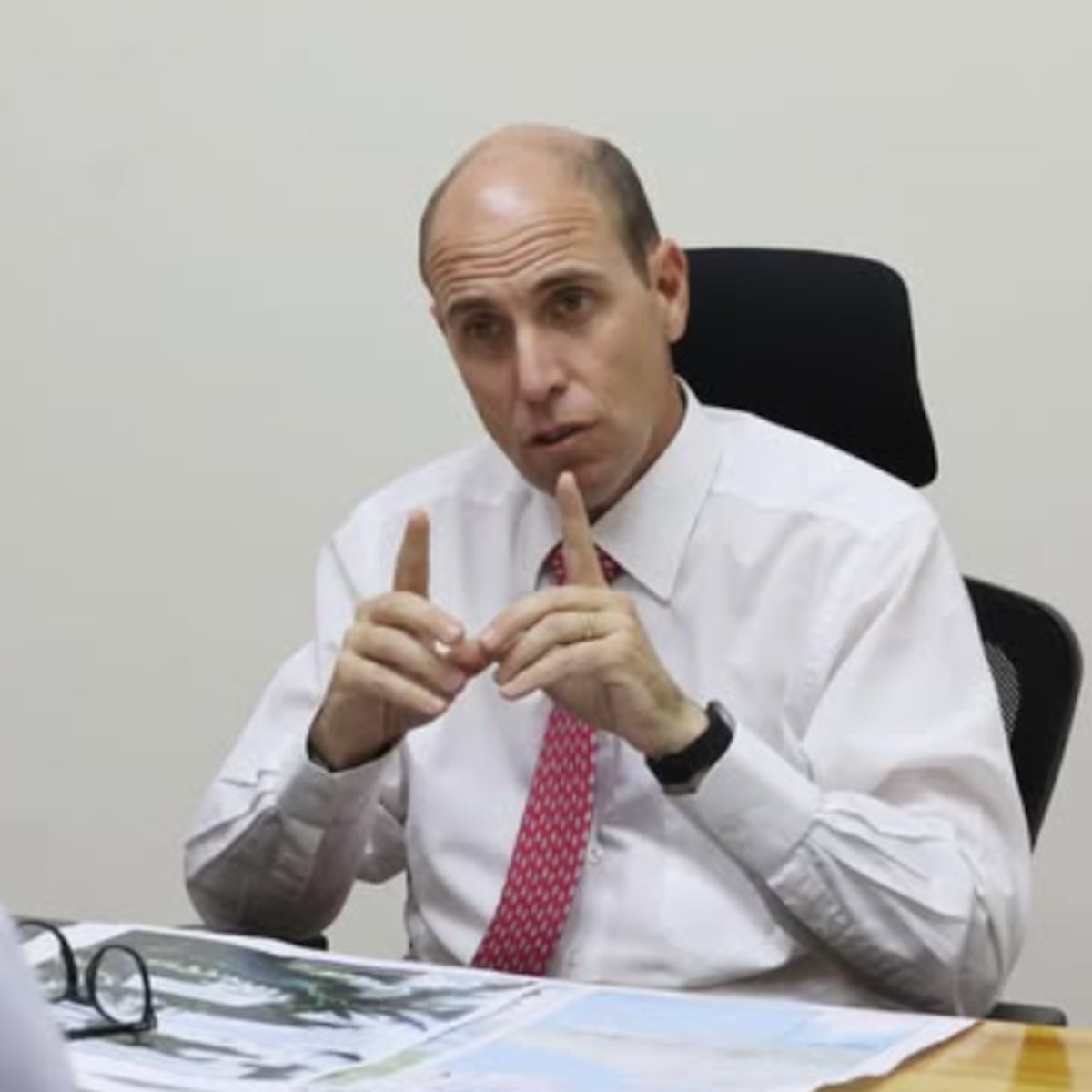 Ministro de OOPP descarta cárcel en Santiago Ministro de OOPP descarta cárcel en Santiago