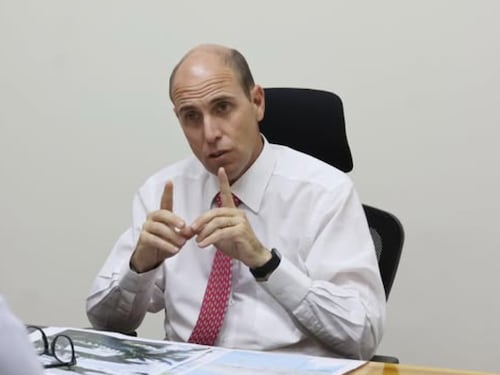 Arrau defiende tenencia legal de armas “con responsabilidad” tras asumir como ministro de Seguridad