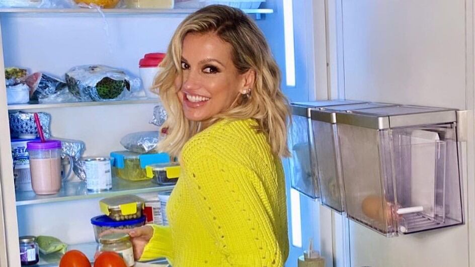 Tal parece que a Fanny Lu le está costando no caer en la tentación cada vez que abre su refrigerador.