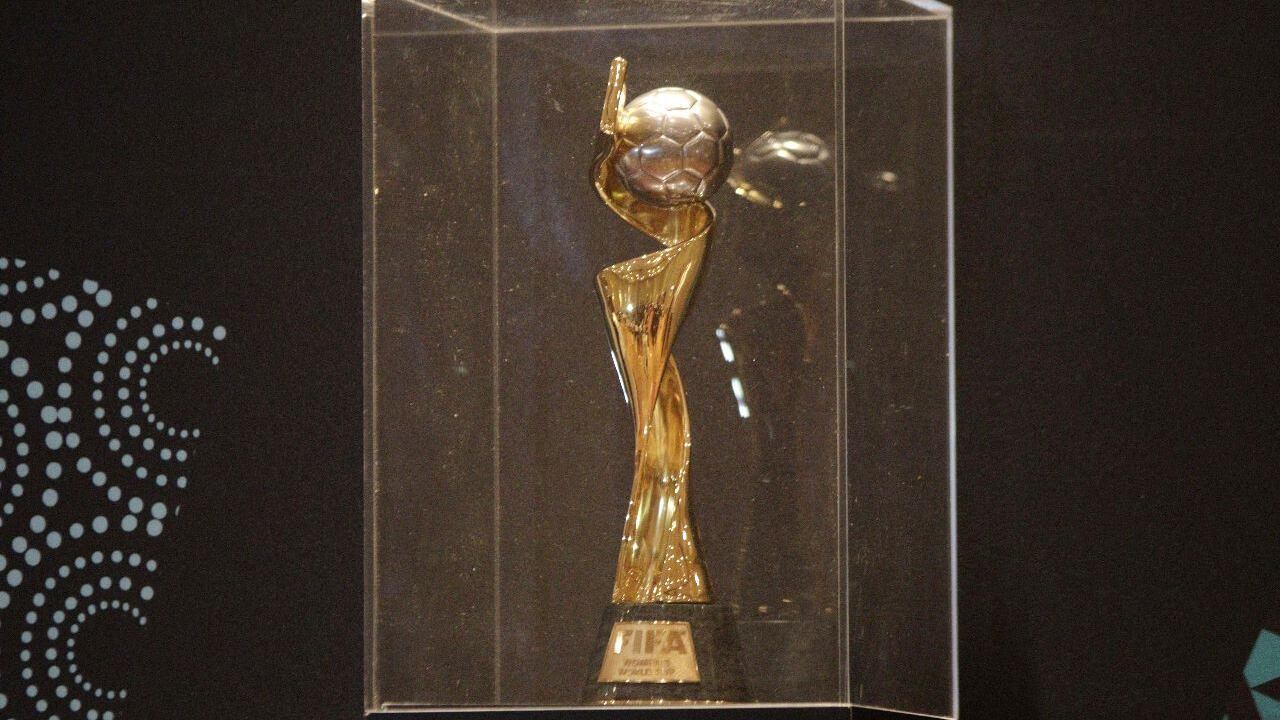 El trofeo del evento deportivo más grande del mundo visitó a Cali, ciudad deportiva, dentro del tour que realizarán por los 32 países que clasificaron al Mundial Femenino 2023.