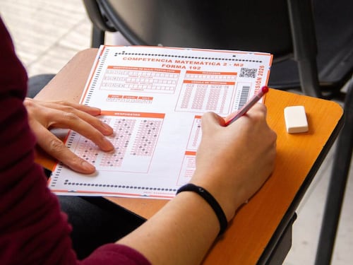 Titulados en educación superior llegan a 329 mil, la cifra más alta registrada en el SIES