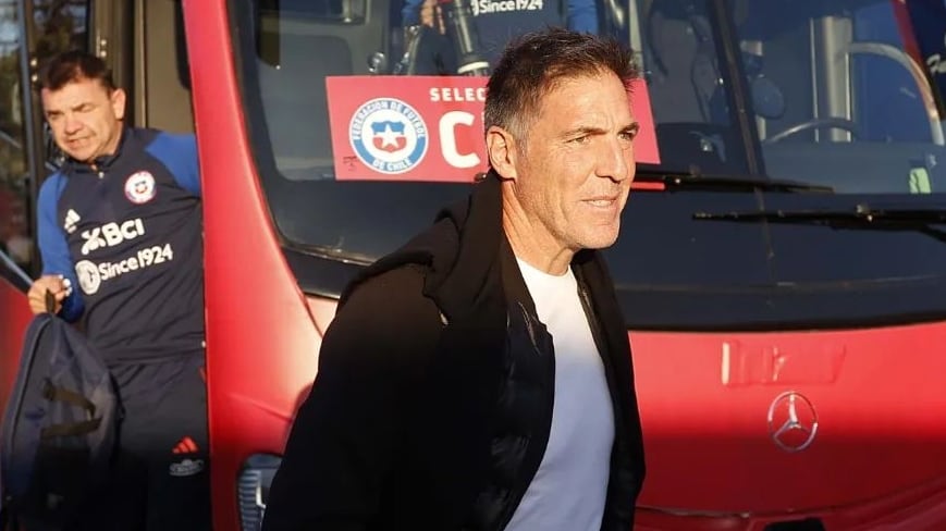 El entrenador de la selección chilena quedó en la mira de los comentaristas deportivos luego de la derrota sufrida por la Roja ante Venezuela por 3-0.