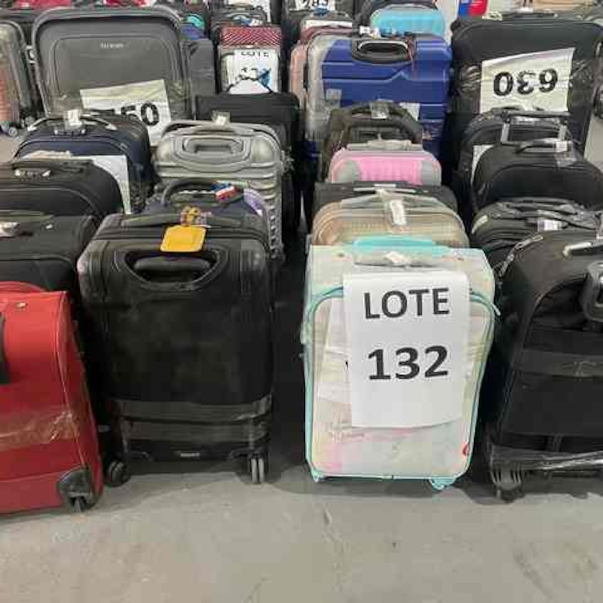 Récord de participantes en remate de maletas extraviadas Récord de participantes en remate de maletas extraviadas