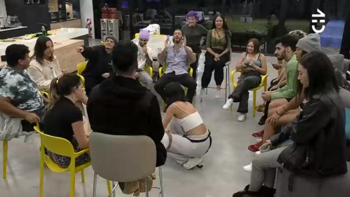 gran hermano beso