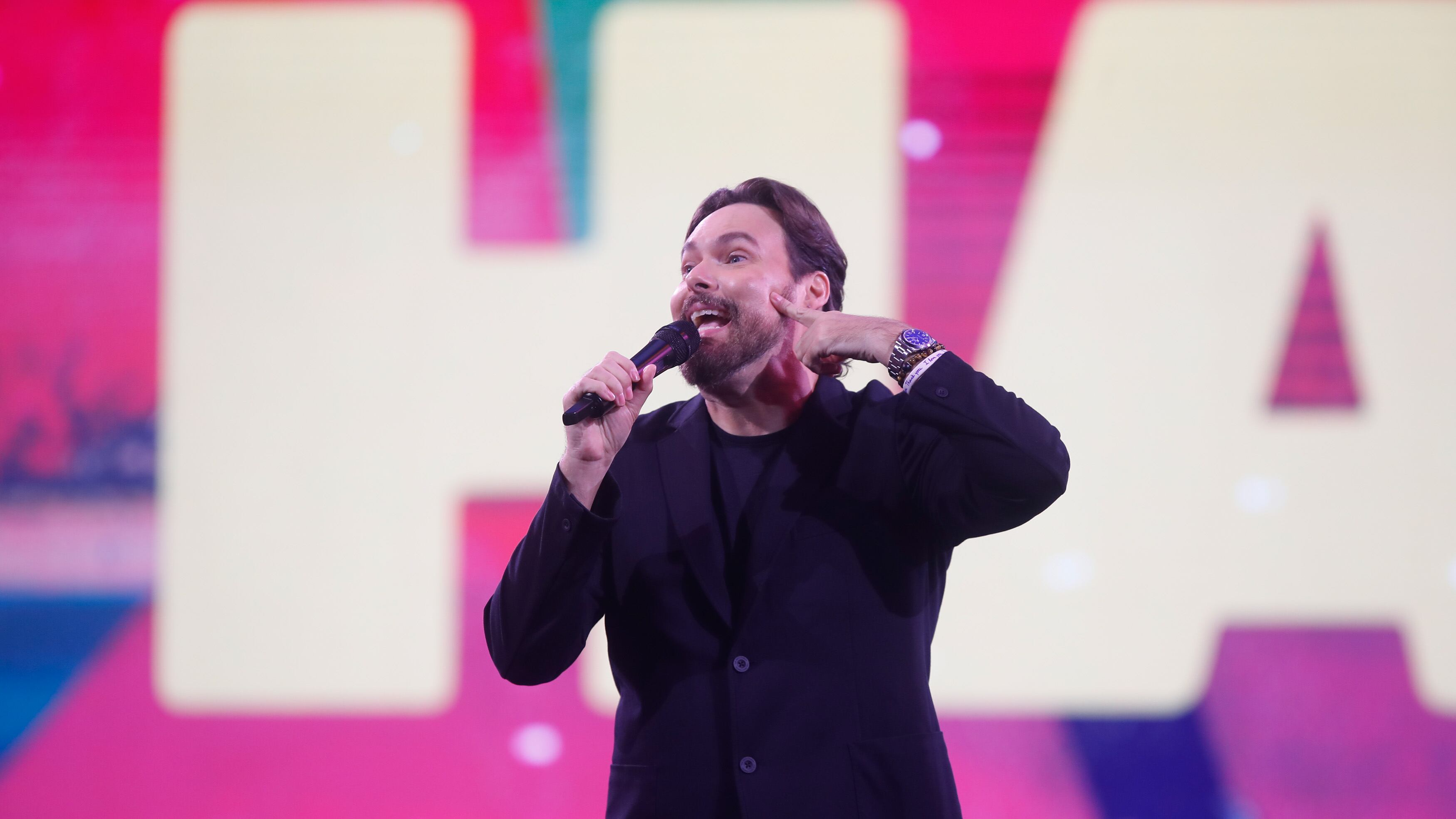 El Humorista George Harris durante el 64 Festival Internacional de la Canción Viña 2025 en la Quinta Vergara
FOTO: DIEGO MARTIN/AGENCIAUNO