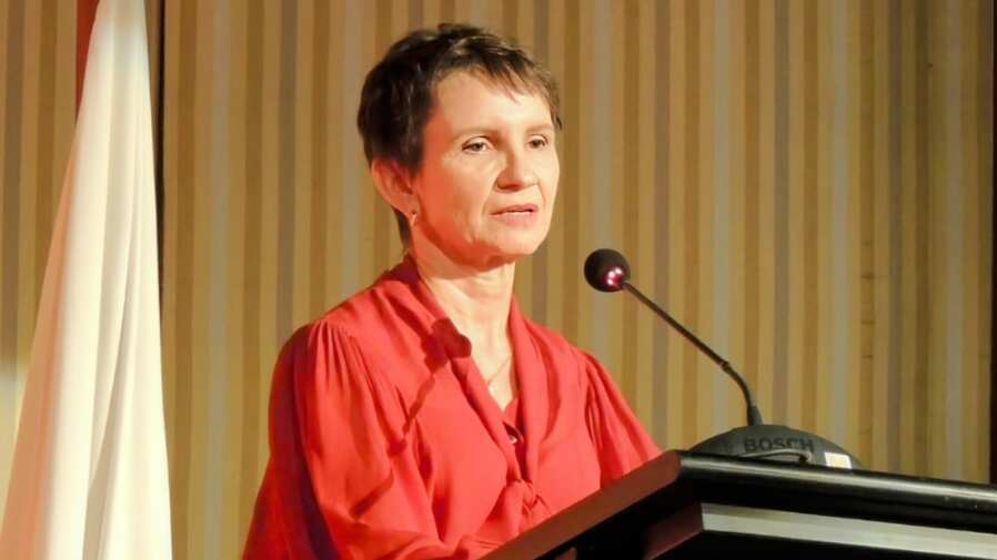 Carolina Tohá en Congreso de la Confederación del Comercio Detallista y Turismo.