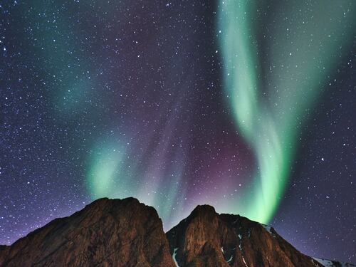 Torres del Paine, Villarrica y hasta en Curacavi: Las auroras australes aparecieron por todo Chile durante la tormenta solar