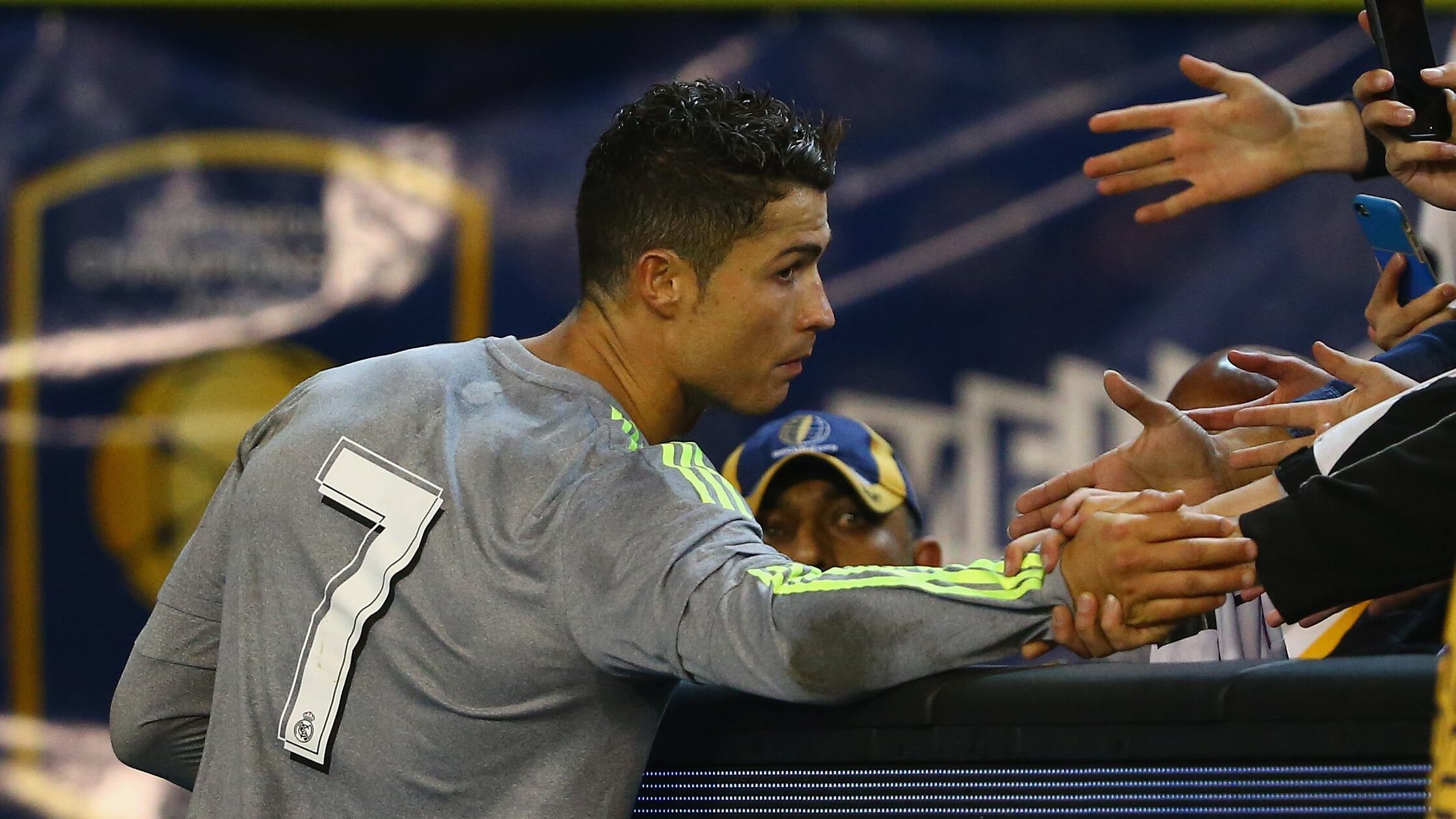 Fans acosando a Cristiano Ronaldo