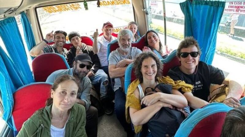 “Están bien viejitos…”: Francisca Imboden recibió desatinado comentario por foto donde aparece con sus colegas